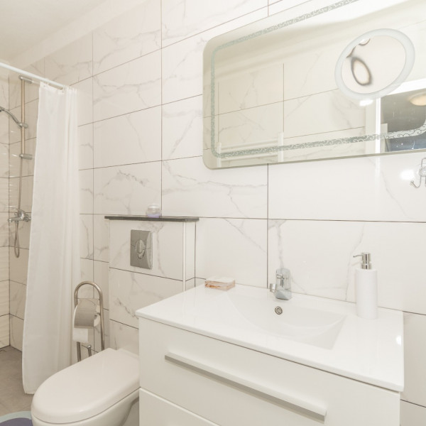 Bathroom / WC, Kučine Olives Garden, Holiday Home Olives Garden – Villas for Rent – Kucine – Croatia SOLIN