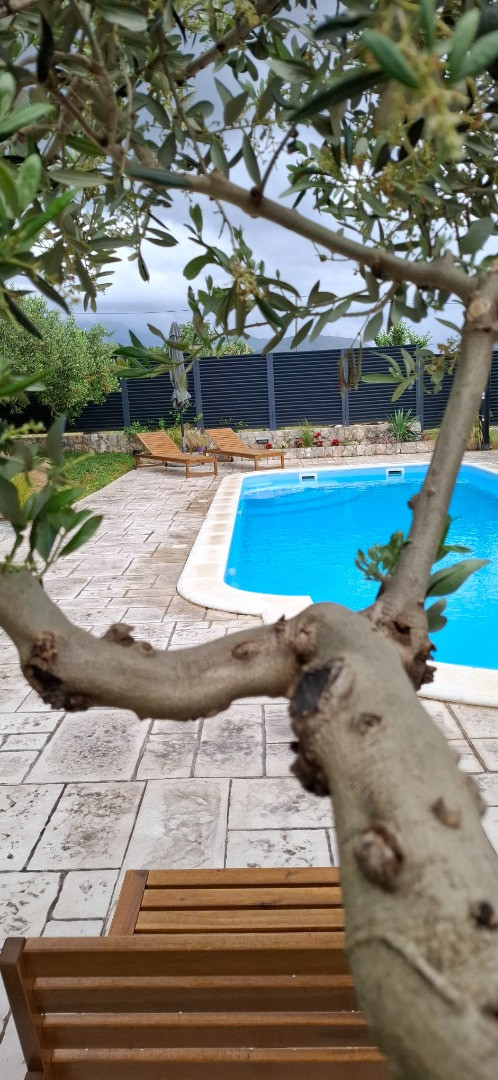 Olives Garden Kučine, Holiday Home Olives Garden – Villas for Rent – Kucine – Croatia SOLIN